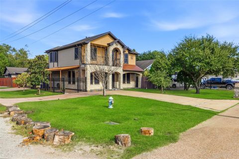 Photo of 701 Avenue N, South Houston, TX 77587 (MLS # 9020726)