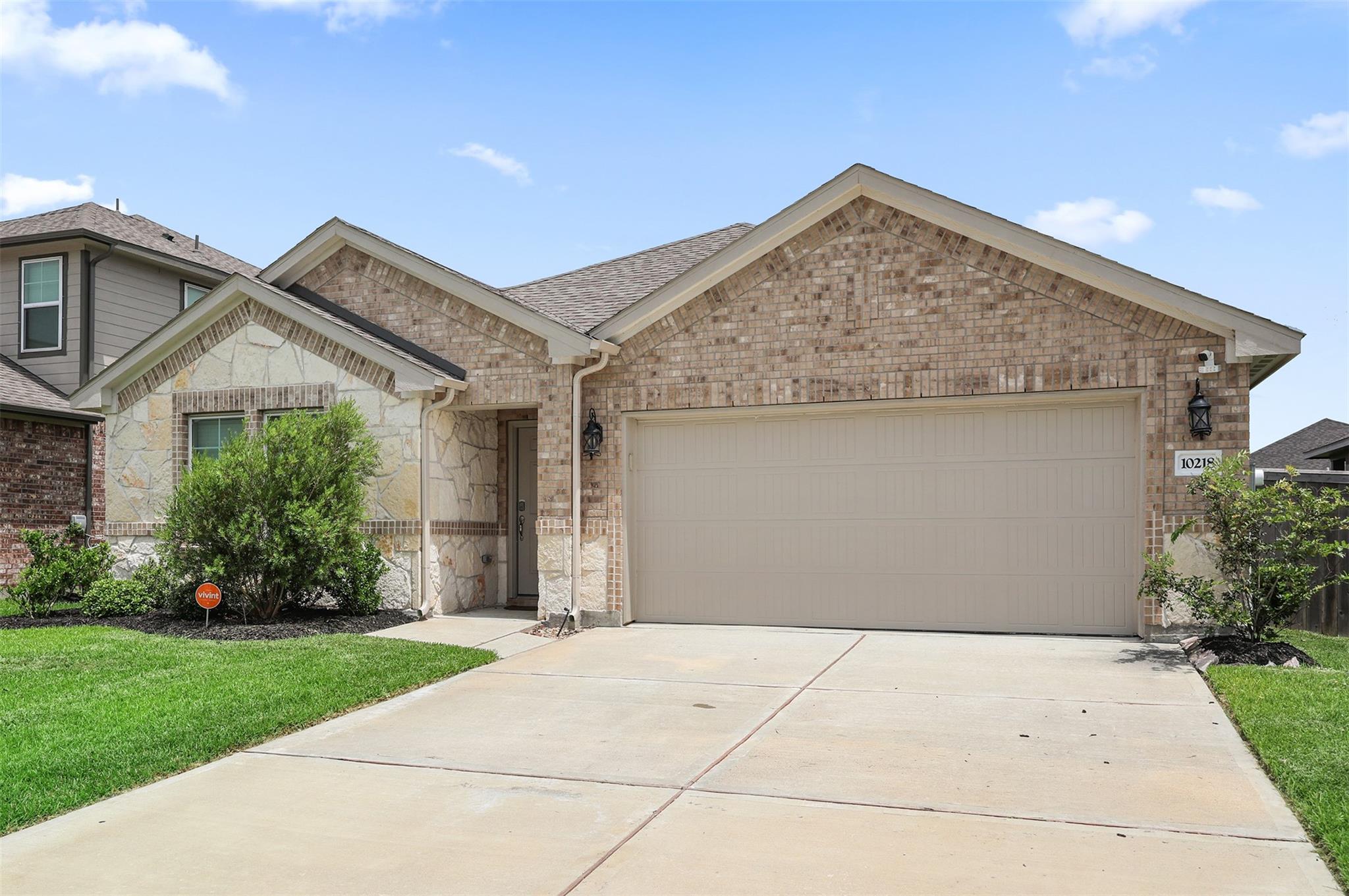 10218 Hermann Trace