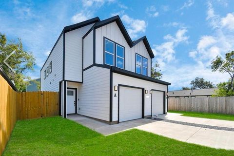 Photo of 2310 Erastus Street #A, Houston, TX 77020 (MLS # 97810465)