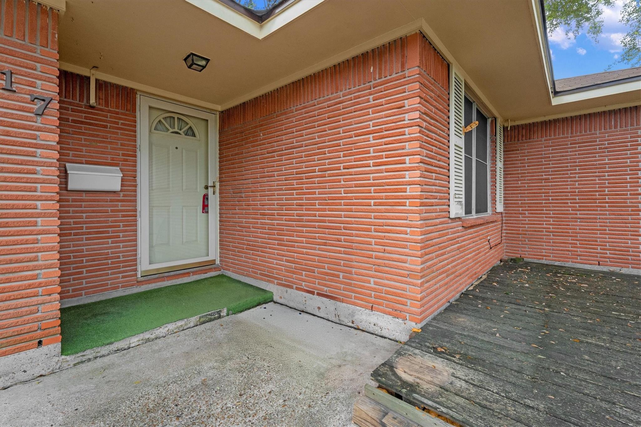 717 Mark Street