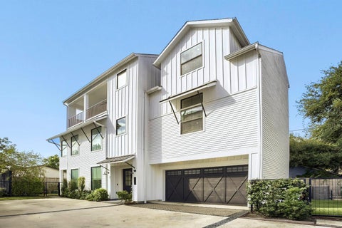 Photo of 504 W Cottage Street #B, Houston, TX 77009 (MLS # 80141086)