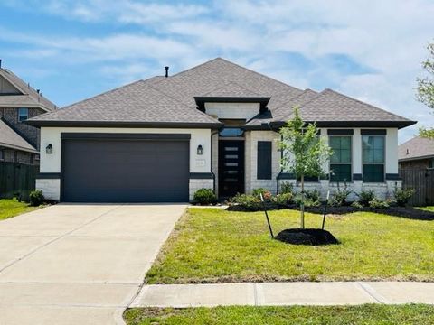 Photo of 13710 Saxon Cliff Lane, Rosharon, TX 77583 (MLS # 86713959)