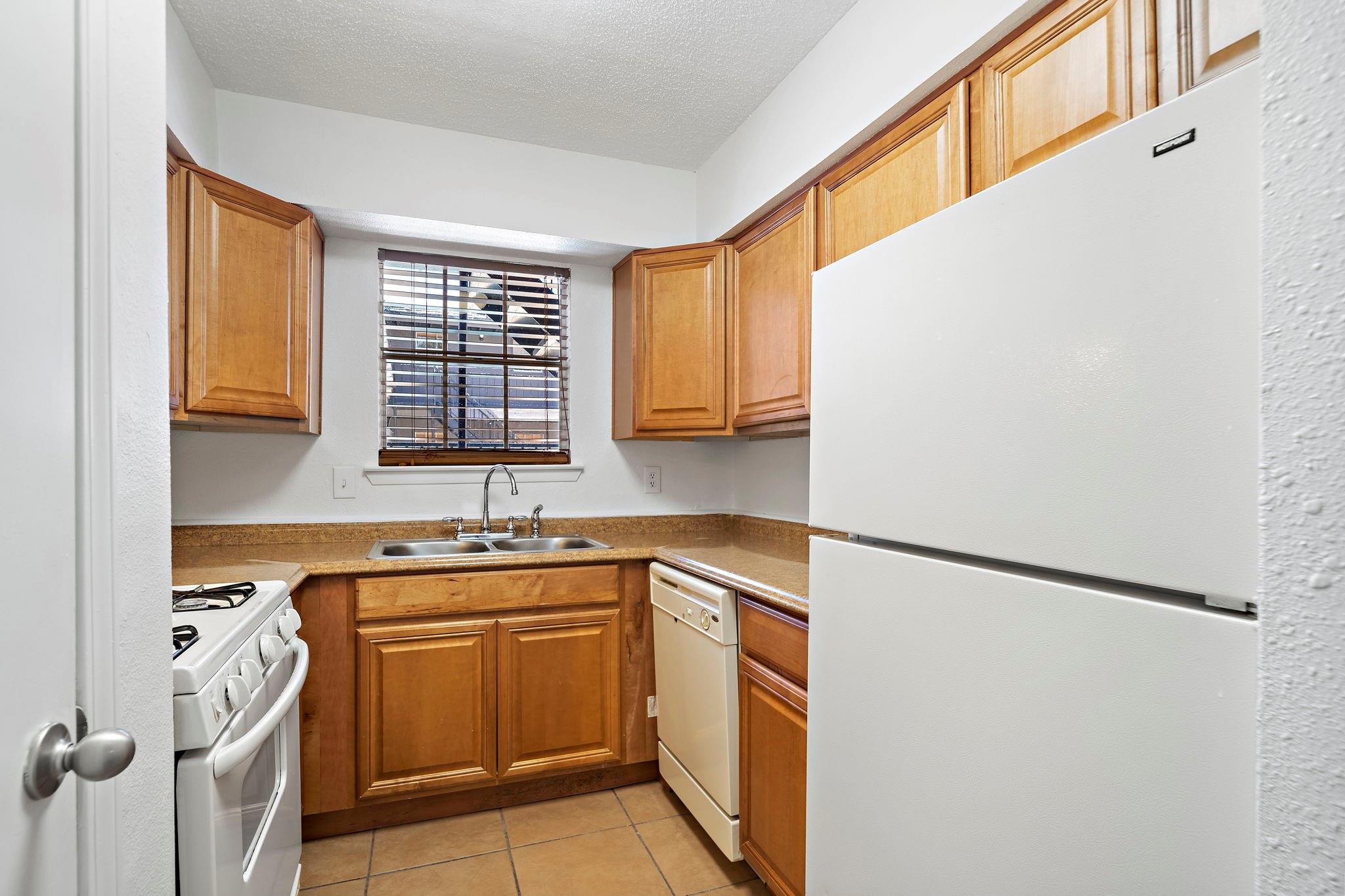 711 Holiday Drive 36