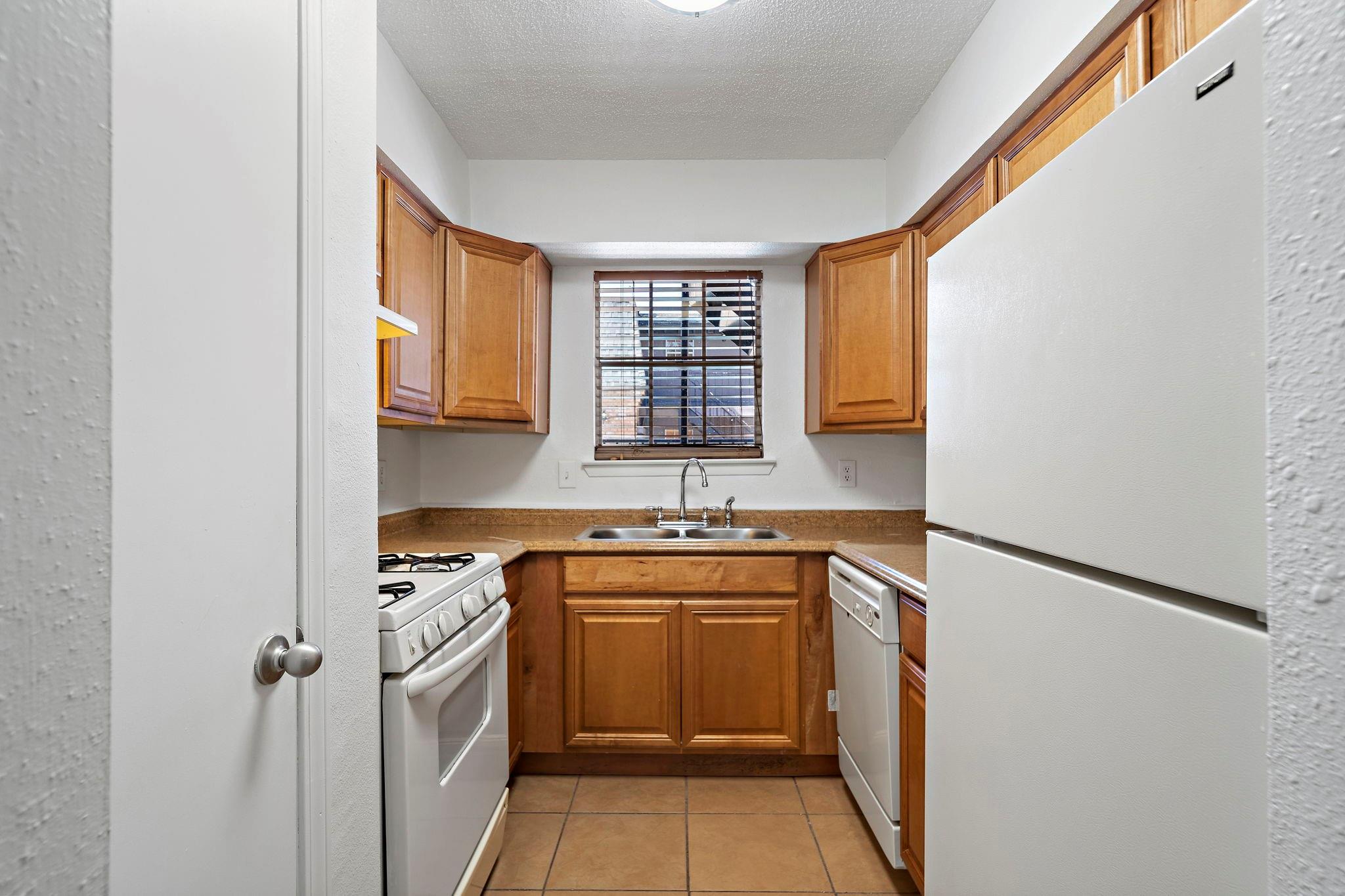 711 Holiday Drive 36