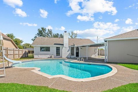 1819 Gaucho Circle La Porte TX 77571