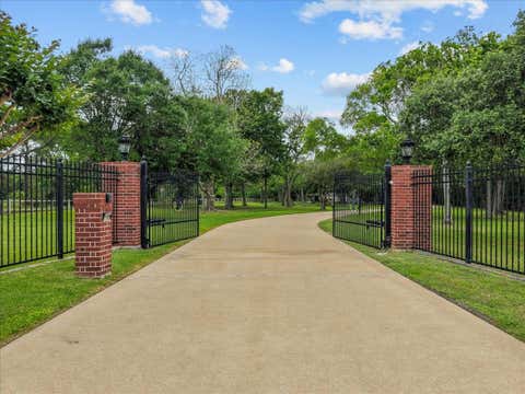 Homes For Sale - 1252 Briar Creek Drive<br/> Galveston County, Friendswood, TX 77546
