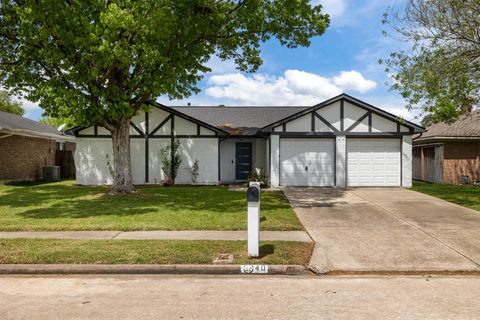 Photo of 403 Buoy Road, Houston, TX 77598 (MLS # 81025079)