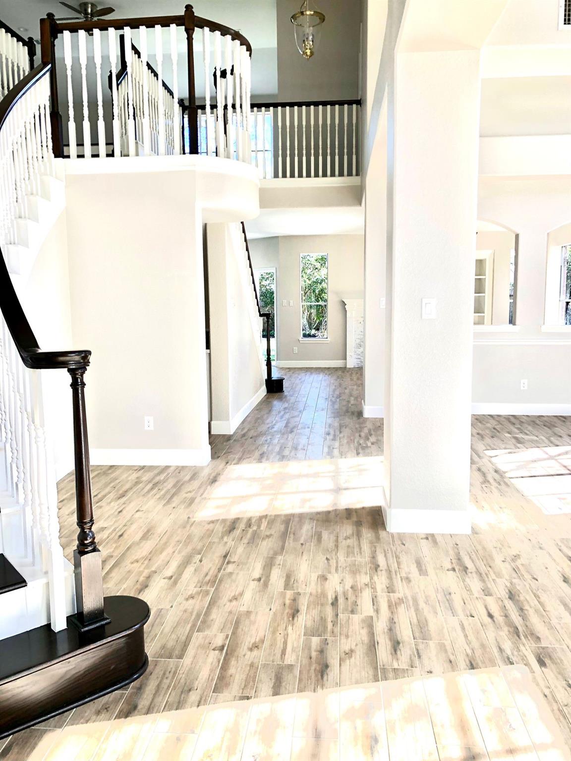 5711 Silver Bay Court