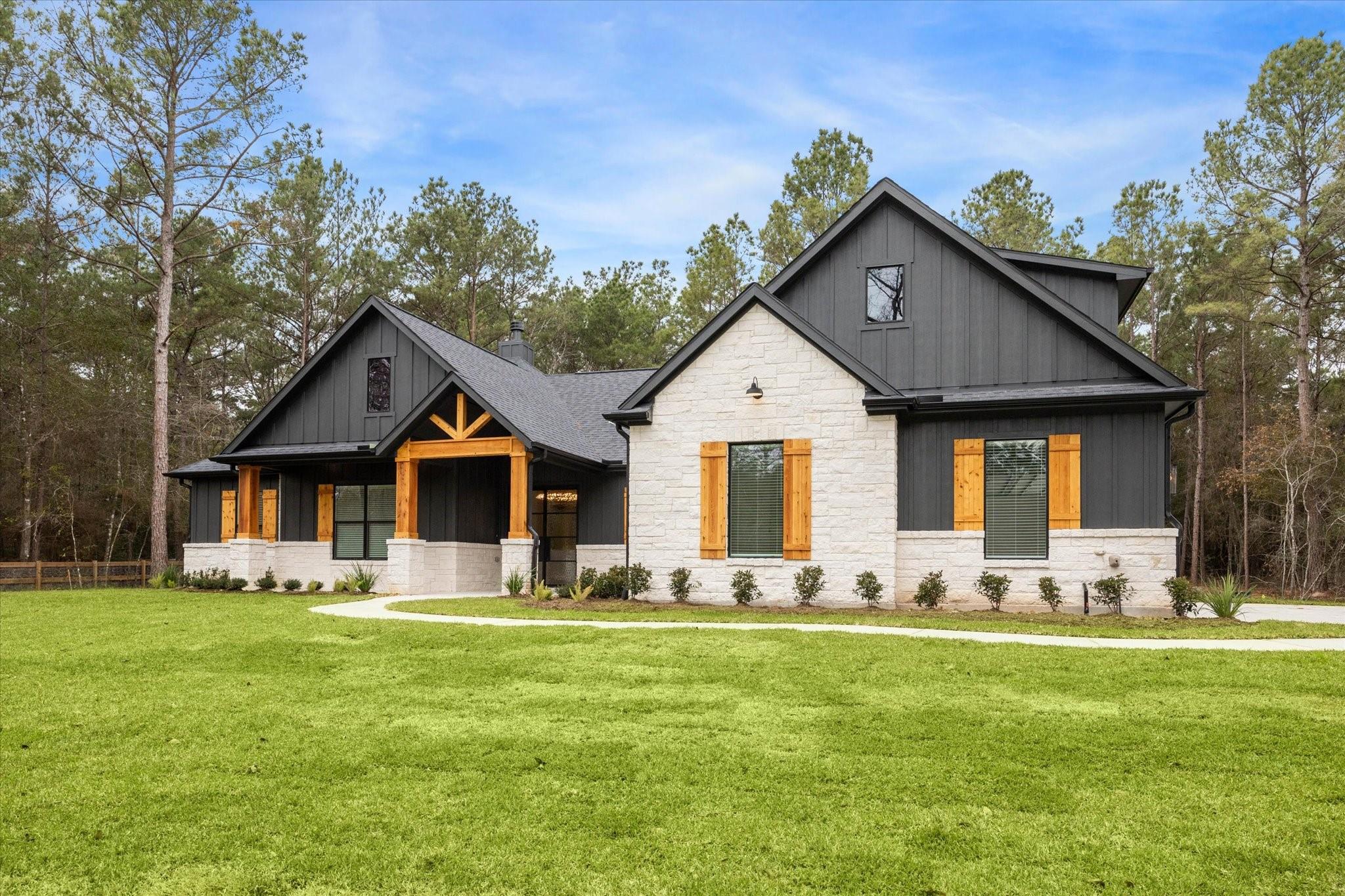 9332 Cedar Bend