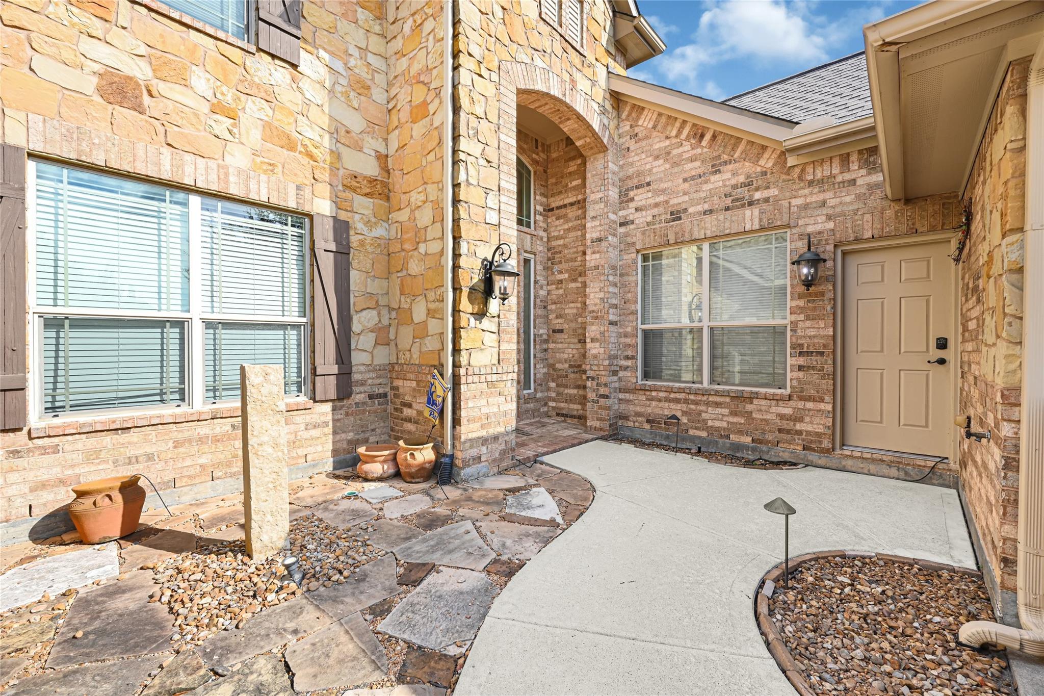902 Cactus Ridge Court