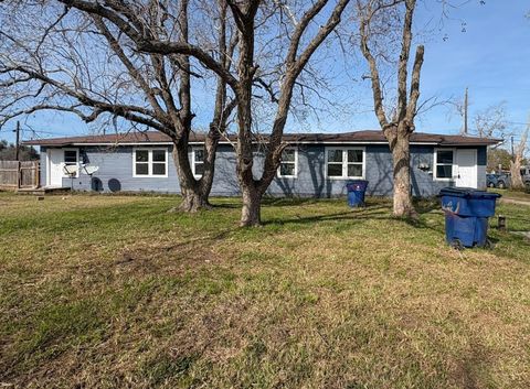 Tiny photo for 1207 W 9th Street, Freeport, TX 77541 (MLS # 48794410)