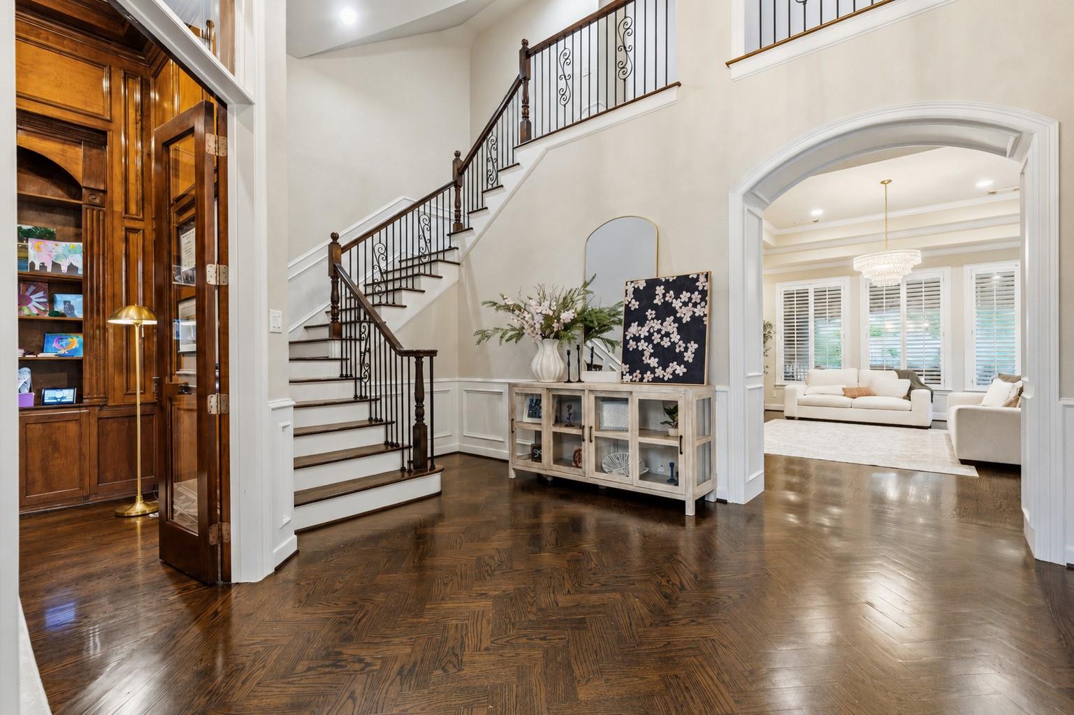 118 N Shawnee Ridge Circle