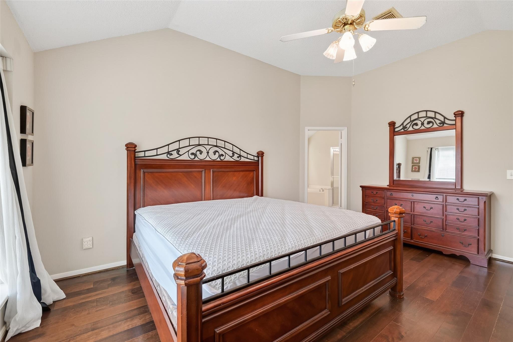 4004 S Dogwood Drive