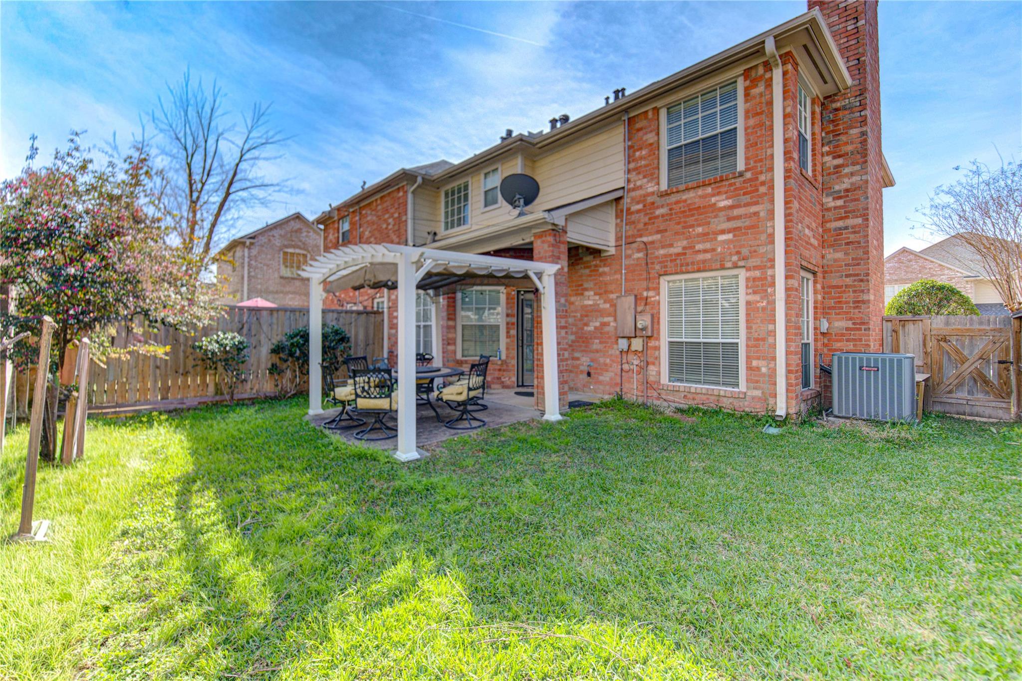 1115 Enclave Square E