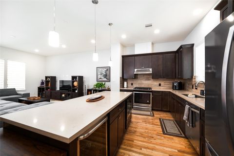 1706 Mcilhenny Street C Houston TX 77004