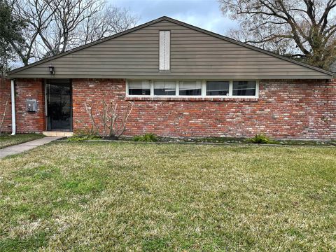 Tiny photo for 5122 S Jackwood Street, Houston, TX 77096 (MLS # 36147124)