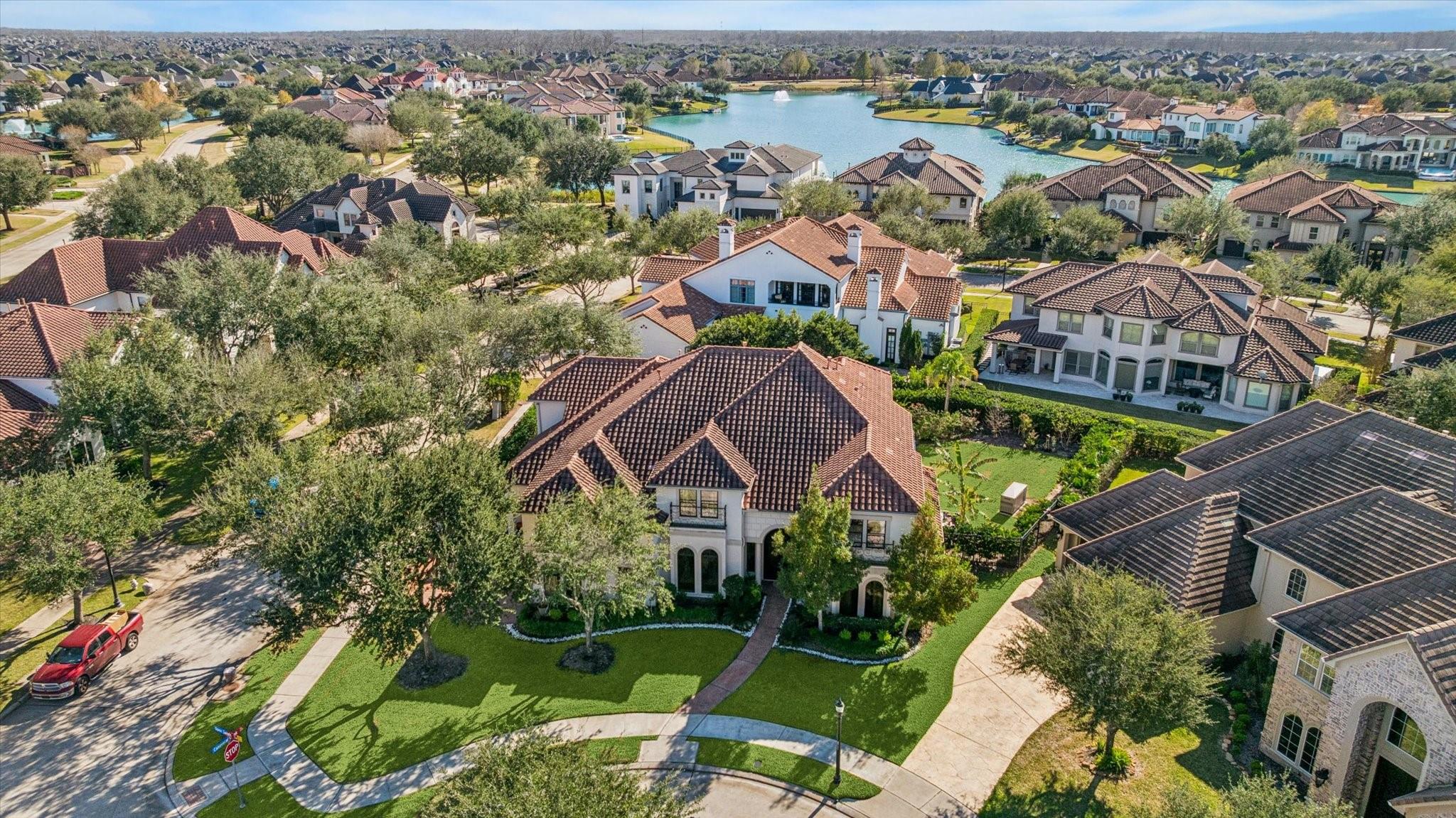 Sugar Land, Texas, 77479, United States, 6 Bedrooms Bedrooms, ,5 BathroomsBathrooms,Residential,Active,2021612