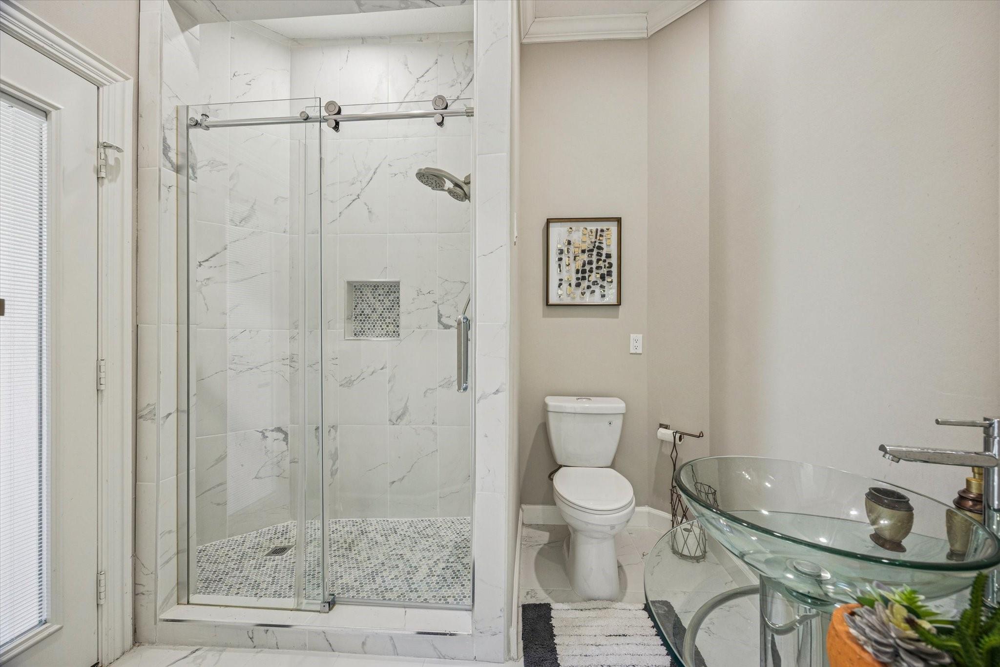 Sugar Land, Texas, 77479, United States, 6 Bedrooms Bedrooms, ,5 BathroomsBathrooms,Residential,Active,2021612