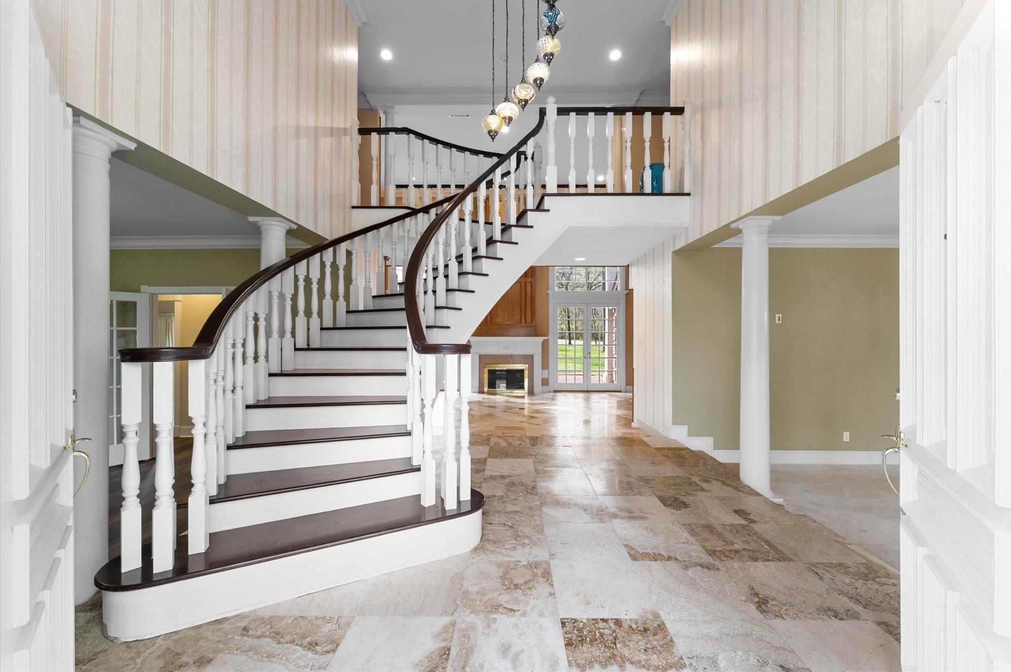 5437 Pine Springs Court