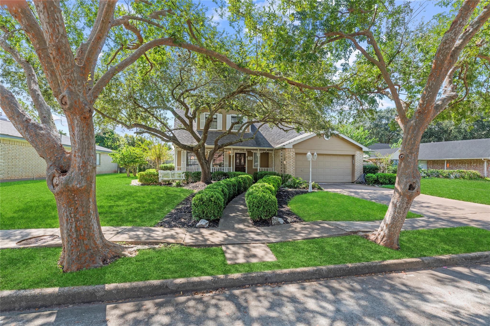 3906 Green Fields Drive