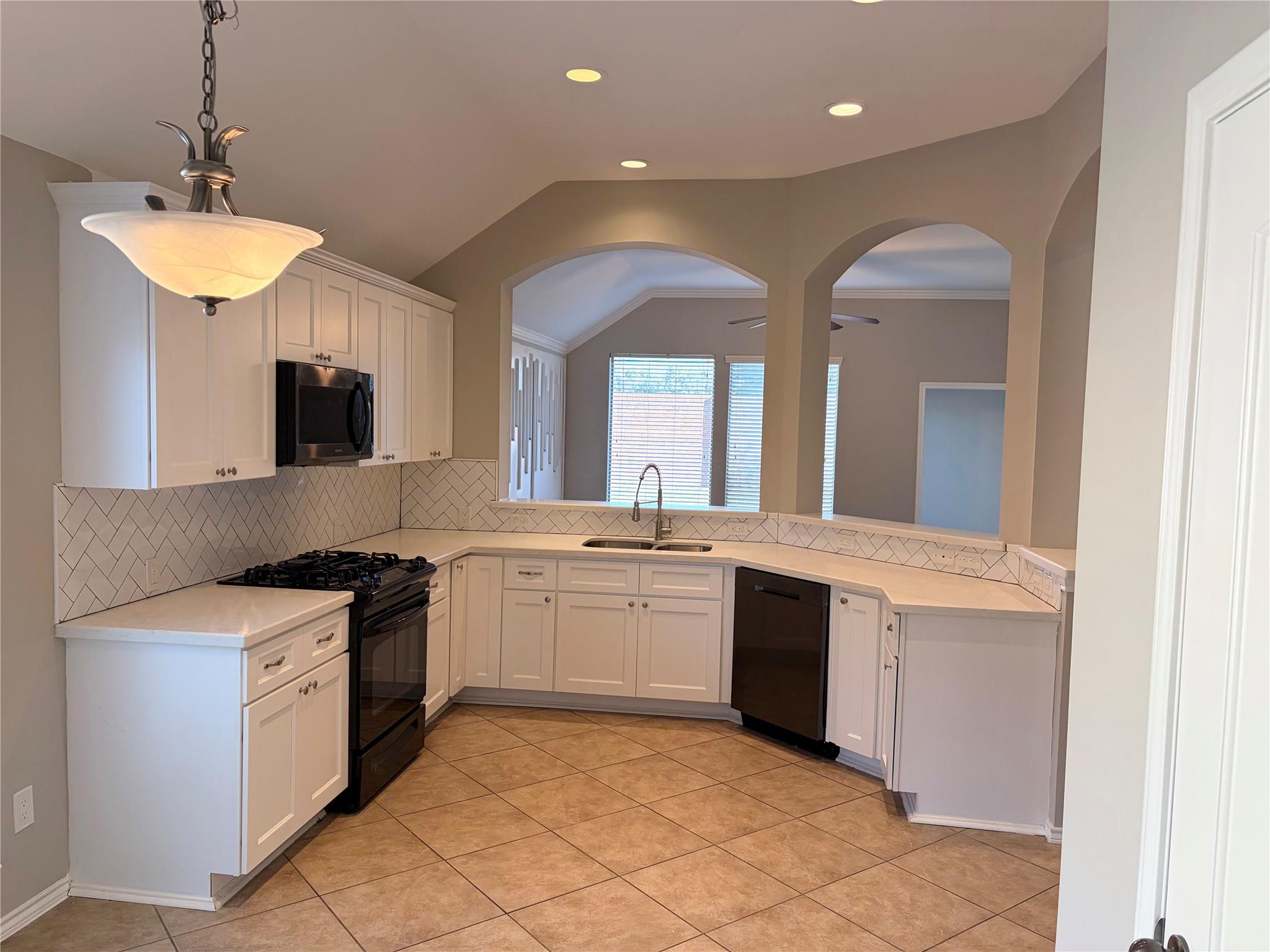 4523 Blakes Ridge Street