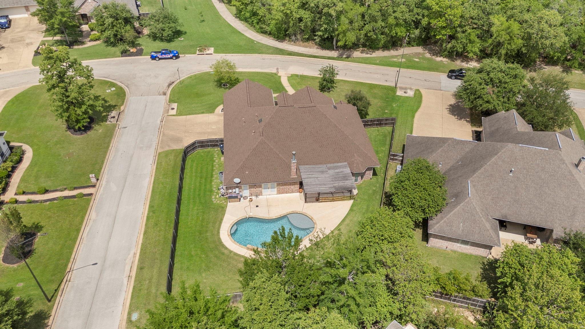 2209 Rockingham Loop