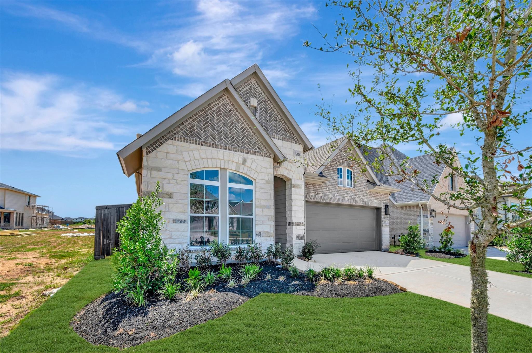 219 Mandarin Mist Street