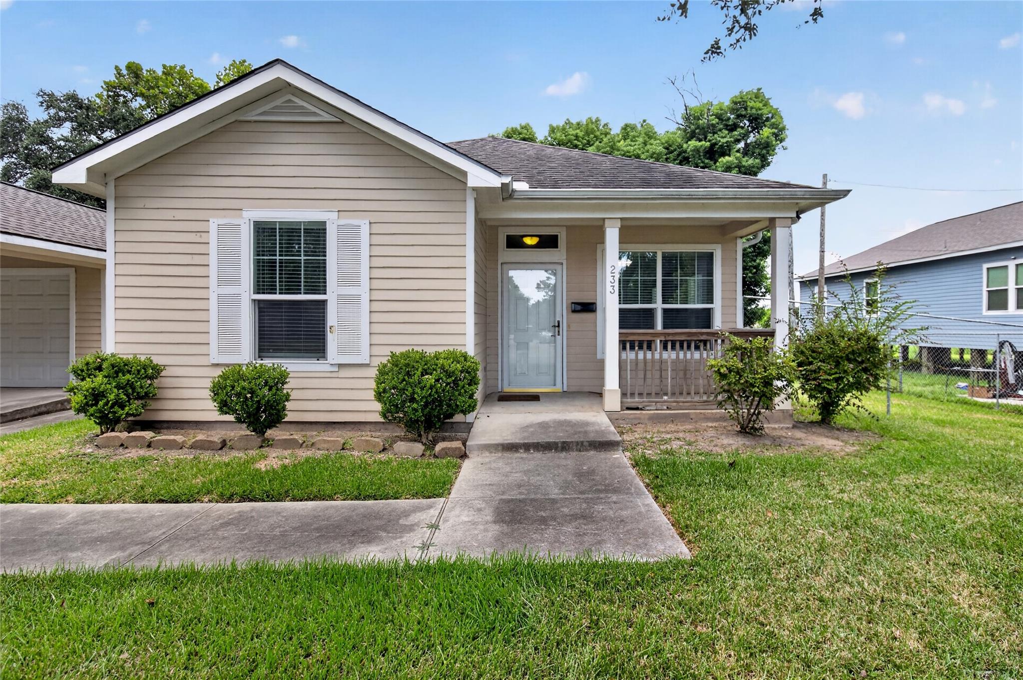 233 Beatrice Street