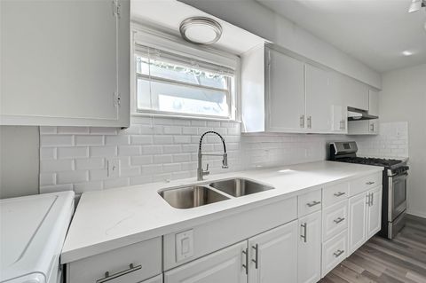Tiny photo for 2420 Mcduffie Street #4, Houston, TX 77019 (MLS # 47911421)