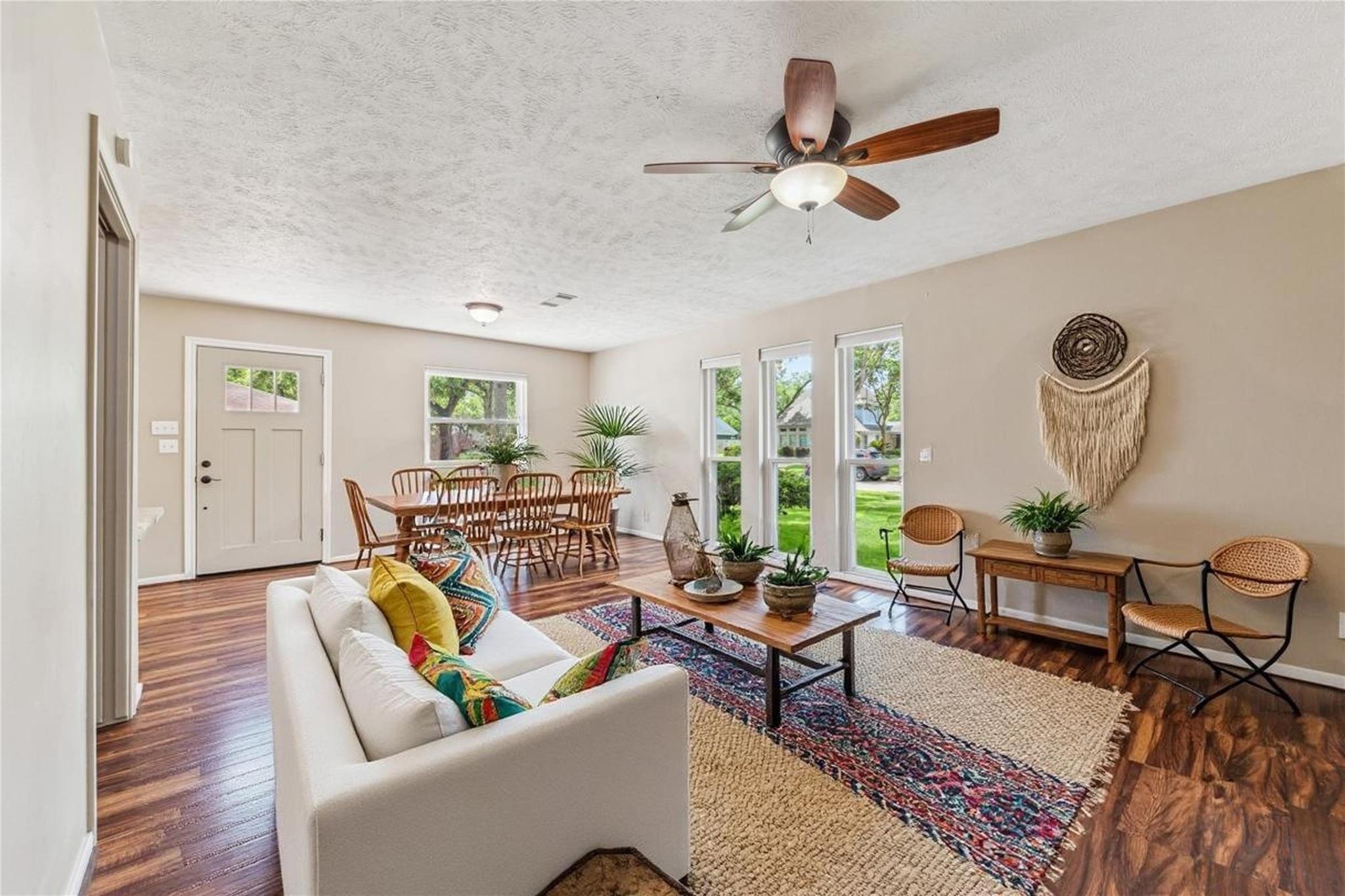 508 Williamsburg Circle