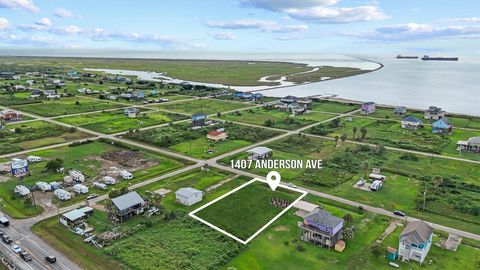 Photo of 1407 Anderson Avenue, Port Bolivar, TX 77650 (MLS # 36997465)