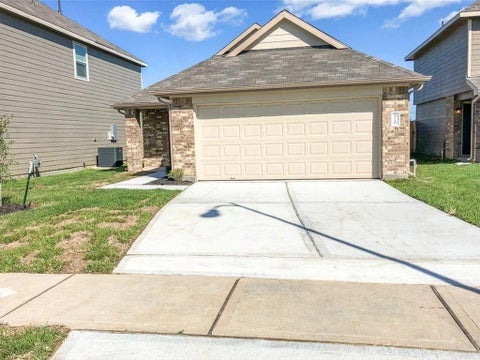 Photo of 9710 Tura Drive, Houston, TX 77044 (MLS # 11452975)