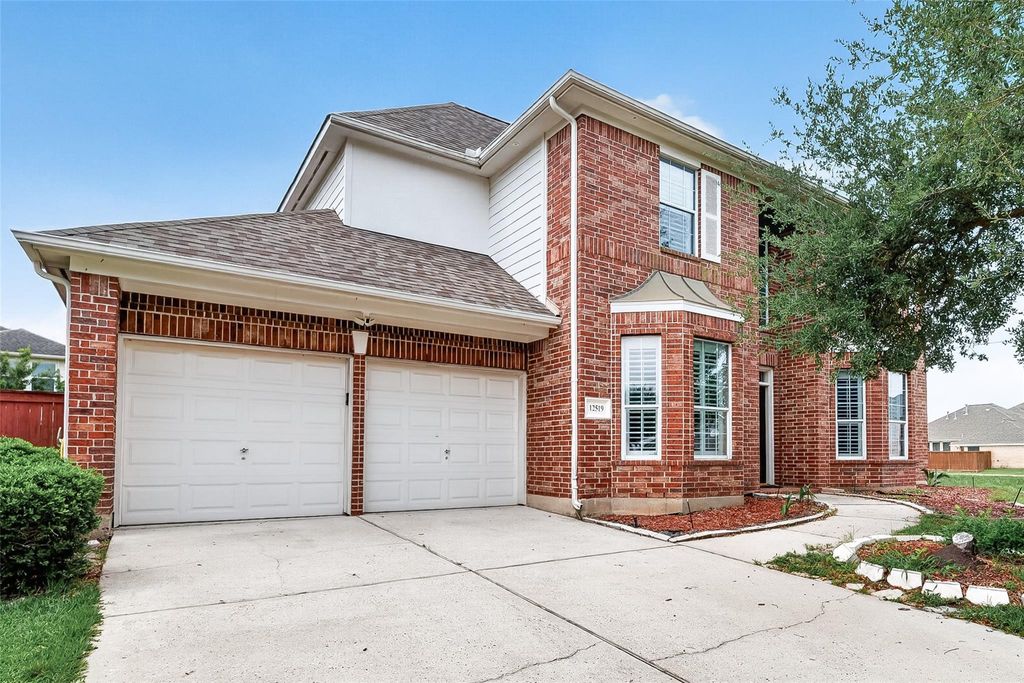 Photo of 12519 Boxwood Way Lane, Houston, TX 77041 (MLS # 93941136)