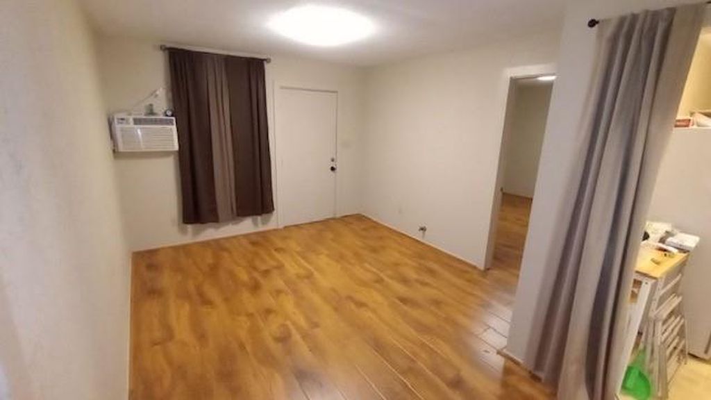 Photo of 1006 Columbia Street, Houston, TX 77008 (MLS # 11488482)