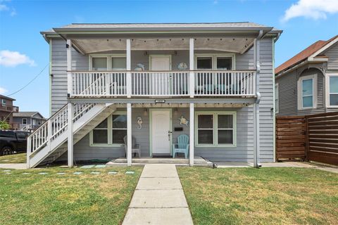 Photo of 1028 Avenue K #1, Galveston, TX 77550 (MLS # 81562430)