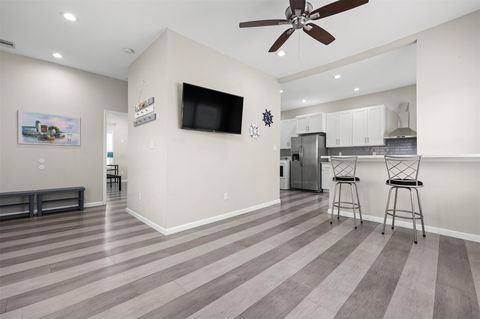 Multifamily For Rent - 1028 Avenue K #1<br/> Galveston, TX 77550