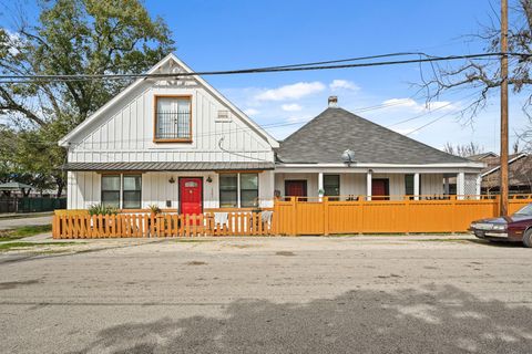 Multifamily For Sale - 1501 Noble Street #5<br/> Houston, TX 77009