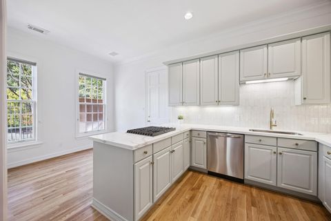 3388 Maroneal Street Houston TX 77025