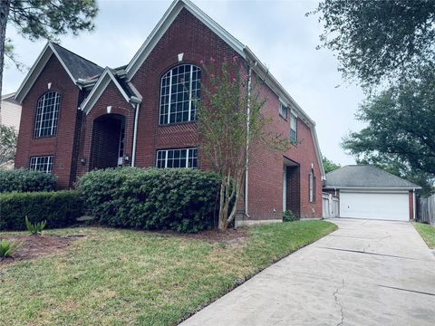 Photo of 16523 Town Lake Court, Houston, TX 77059 (MLS # 13572575)