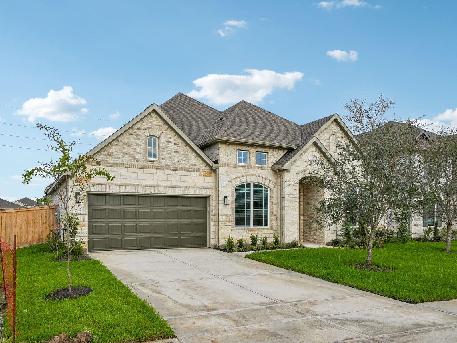 5127 Autumn Hills Trail