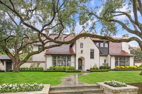 Photo of 2520 Del Monte Drive, Houston, TX 77019 (MLS # 75055950)
