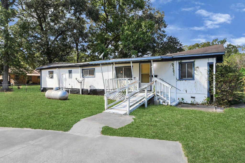 Photo of 20794 Brandon Drive, New Caney, TX 77357 (MLS # 98821658)
