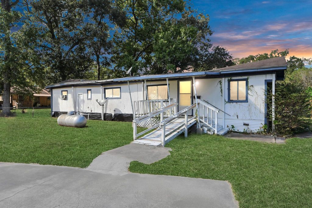 Photo of 20794 Brandon Drive, New Caney, TX 77357 (MLS # 98821658)