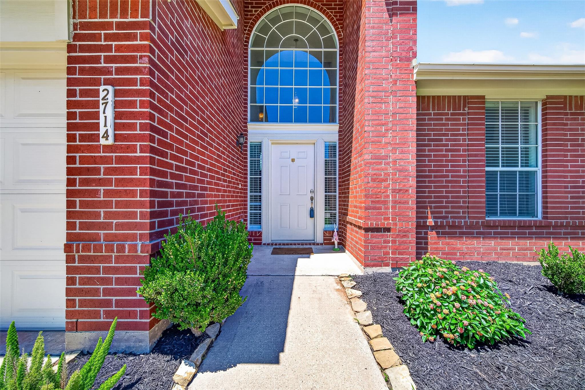 2714 Holly Walk Lane