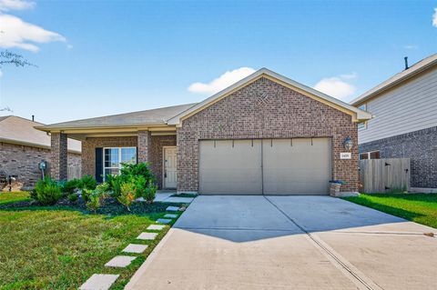 Photo of 1418 Green Highland Drive, Spring, TX 77373 (MLS # 64950334)