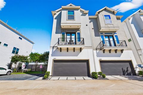 Photo of 5812 E Post Oak Lane, Houston, TX 77055 (MLS # 89254097) Photo of 5812 E Post Oak Lane, Houston, TX 77055 (MLS # 89254097)