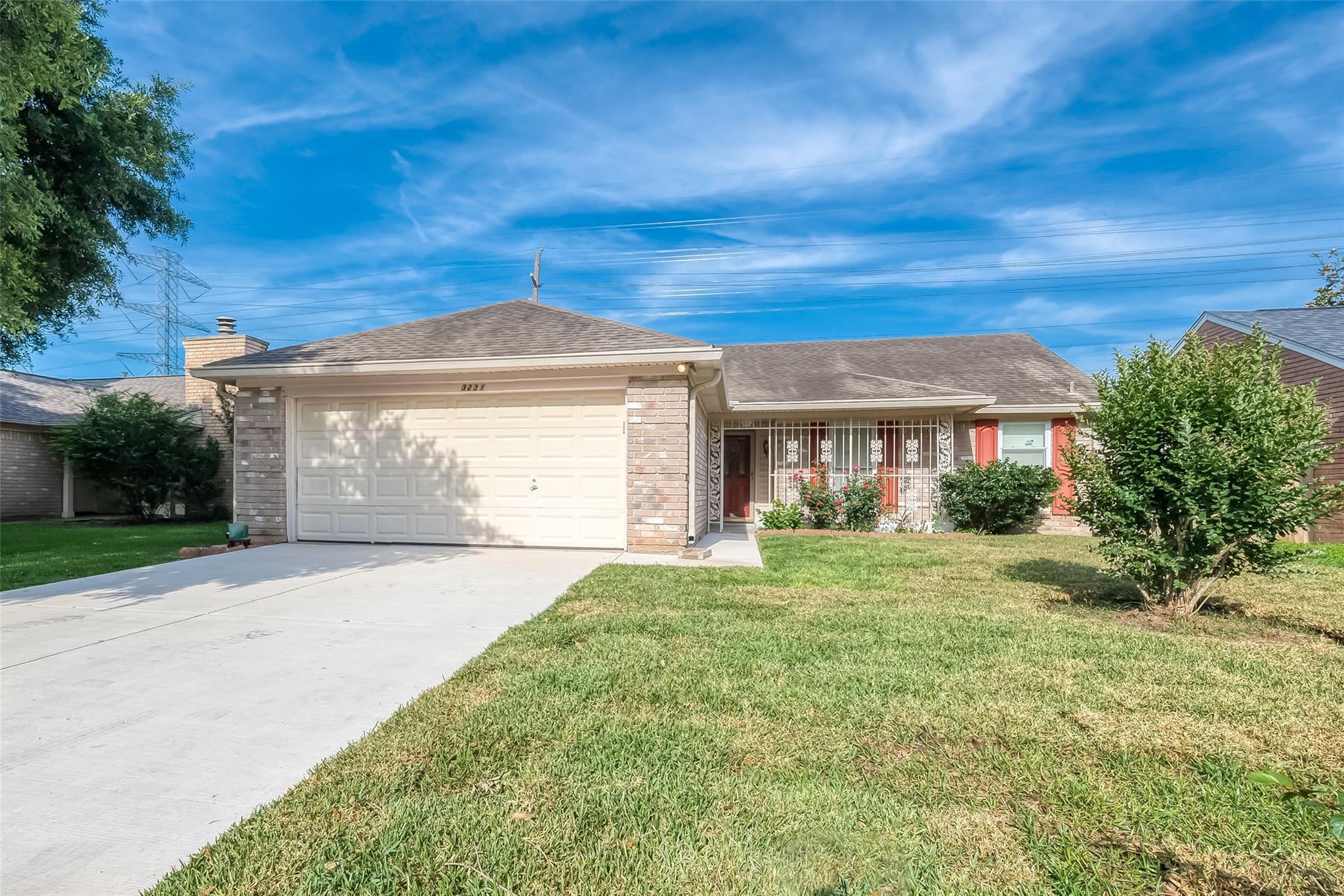 3231 E Heatherock Circle