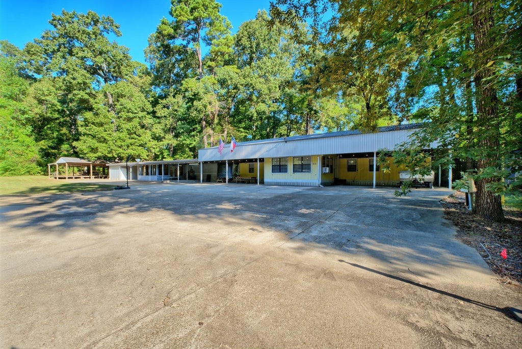 Photo of 260 Rudd Road, Hemphill, TX 75948 (MLS # 53852584)