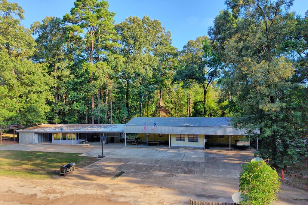 Photo of 260 Rudd Road, Hemphill, TX 75948 (MLS # 53852584)