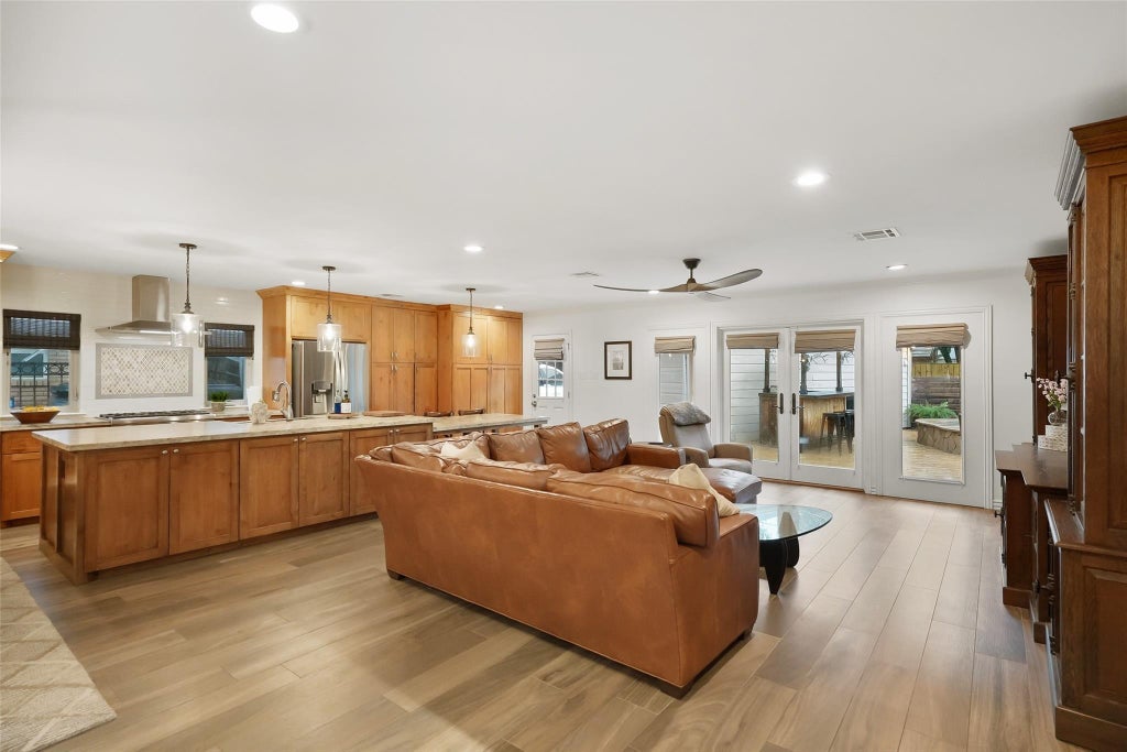 Photo of 2207 Haverhill Drive, Houston, TX 77008 (MLS # 46761569)
